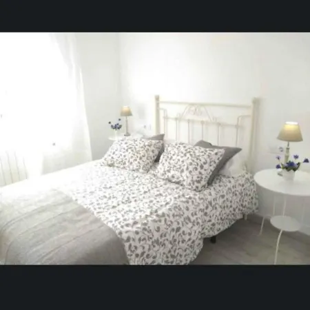 Prázdninový dům Bajo Con Gran Jardin Y Aparcamiento *