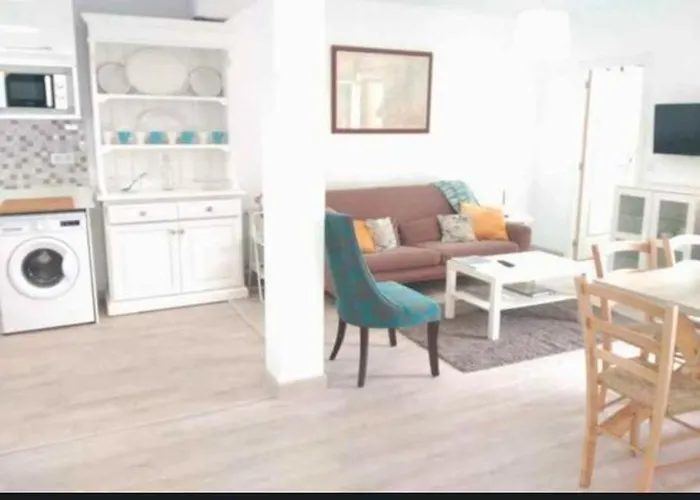 Bajo Con Gran Jardin Y Aparcamiento San Vicente De La Barquera